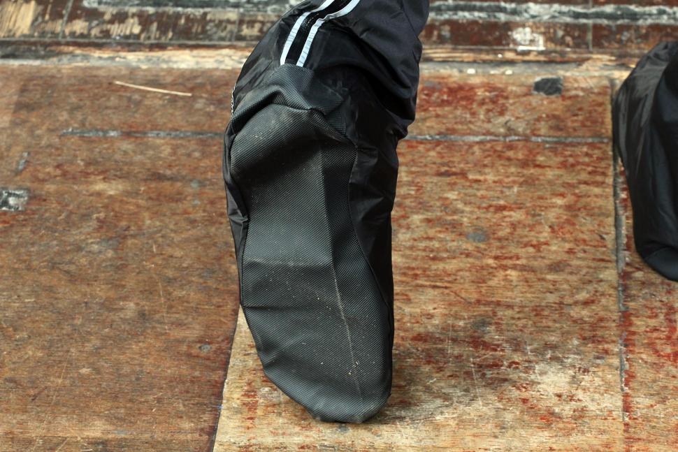 Showers pass club store shoe covers